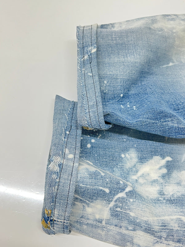 【現状渡し品】【メンズ】 DSQUARED2 ディースクエアード PAINT CRASH DENIM SHORT PANTS ペイント クラッシュ デニムショートパンツ ボトムス ジーンズ ショーツ 152-260830-kk-11-hon サイズ：42 カラー：ライトインディゴ 万代Net店