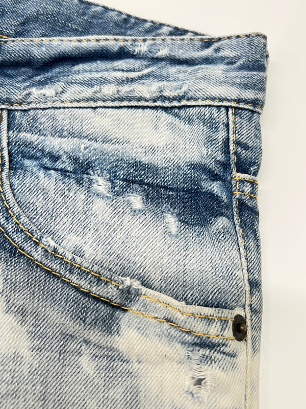【現状渡し品】【メンズ】 DSQUARED2 ディースクエアード PAINT CRASH DENIM SHORT PANTS ペイント クラッシュ デニムショートパンツ ボトムス ジーンズ ショーツ 152-260830-kk-11-hon サイズ：42 カラー：ライトインディゴ 万代Net店