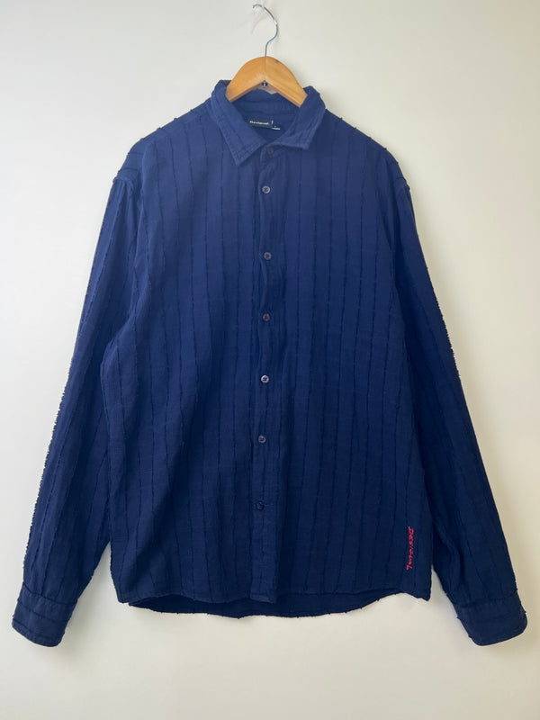 【中古品】【メンズ】 DESIGUAL デジグアル 25SMCW245096 テクスチャシャツ 長袖シャツ ロングスリーブ 147-260924-AS-2-hon サイズ：L カラー：ネイビー 万代Net店