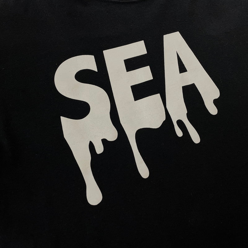 【中古品】【メンズ】 WIND AND SEA ウィンダンシー × MEIJI 明治 別注コラボ LOGO PRINT L/S TEE ロゴプリント ロングスリーブTシャツ 長袖トップス 142-260826-ss-06-teih サイズ：不明　※表記タグ欠損 カラー：ブラック 万代Net店