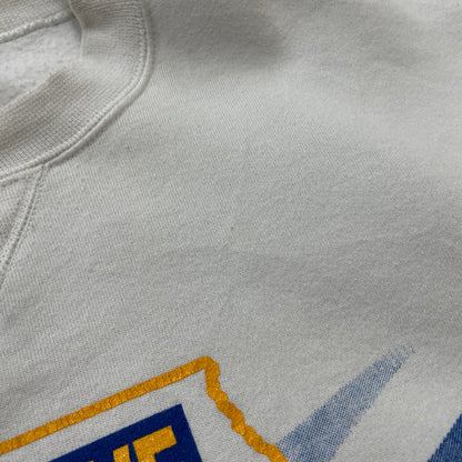 【中古品】【メンズ】 RUSSELL ATHLETIC ラッセル アスレチック 90's VILLA GROVE BLUE DEVILS SWEAT 90年代 ヴィラ グローブ ブルー ブルーデビルス スウェット 長袖 トップス トレーナー 145-251229-yo-03-tei サイズ：XL カラー：ホワイト 万代Net店