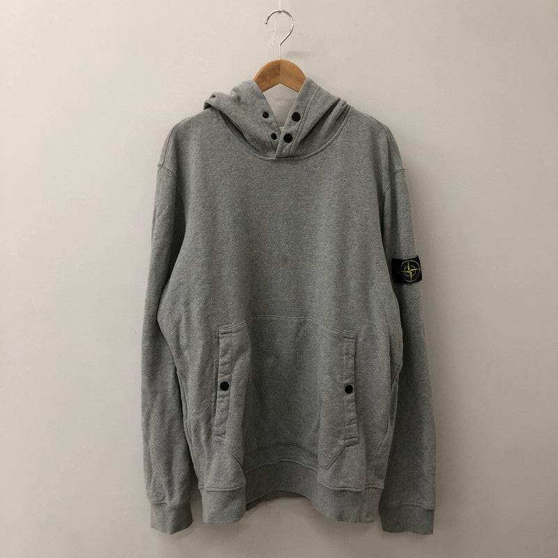 【中古品】【メンズ】 STONE ISLAND ストーンアイランド LOGO PATCH HOODIE 791561720 ロゴ パッチ付き フーディー トップス プルオーバーパーカー 141-250920-ts-13-fuz サイズ：M カラー：グレー 万代Net店