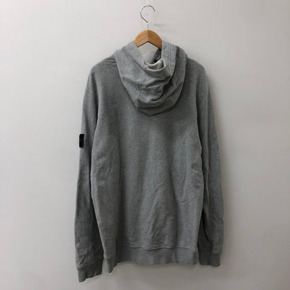 【中古品】【メンズ】 STONE ISLAND ストーンアイランド LOGO PATCH HOODIE 791561720 ロゴ パッチ付き フーディー トップス プルオーバーパーカー 141-250920-ts-13-fuz サイズ：M カラー：グレー 万代Net店