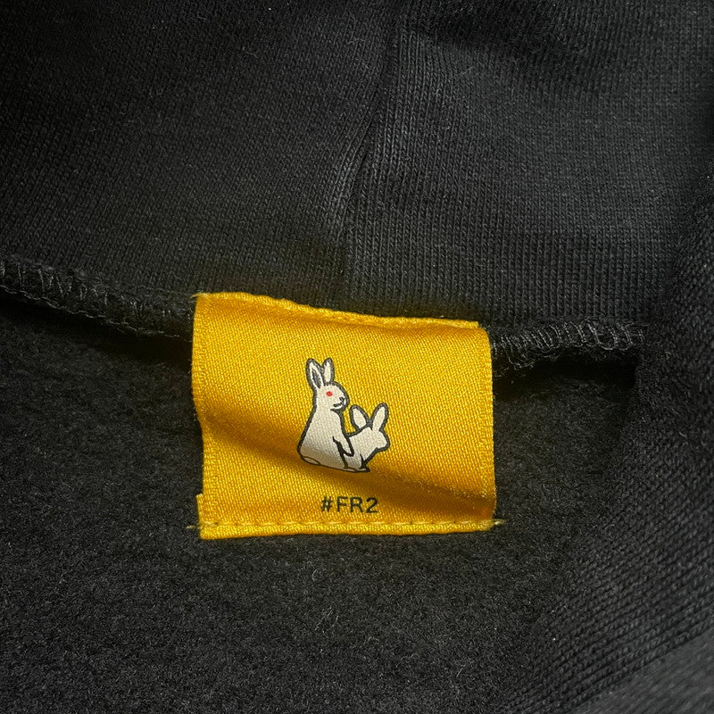 【中古品】【メンズ】 FR2 エフアールツー EMBROIDERY LOGO HOODIE 刺繍 ロゴフーディー 長袖 トップス プルオーバー パーカー 142-250922-yo-04-fuz サイズ：M カラー：ブラック 万代Net店