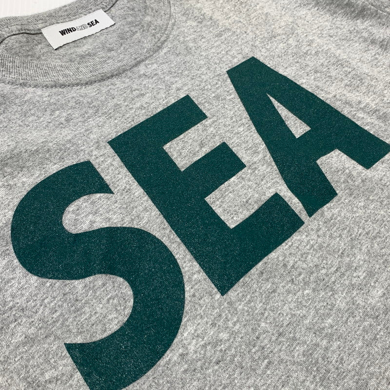 【中古品】【メンズ】 WINDANDSEA ウィンダンシー LOGO L/S TEE WDS-SEA-04 ロゴ ロングスリーブ Tシャツ 長袖 トップス 142-260703-yo-13-tei サイズ：M カラー：グレー 万代Net店