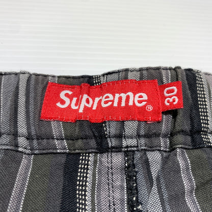 【中古品】【メンズ】 Supreme シュプリーム 14SS STRIPE BELTED SHORT PANTS ストライプ ベルト ショートパンツ ボトムス ショーツ ハーフパンツ 149-260720-ko-12-tei サイズ：30 カラー：グレー 万代Net店