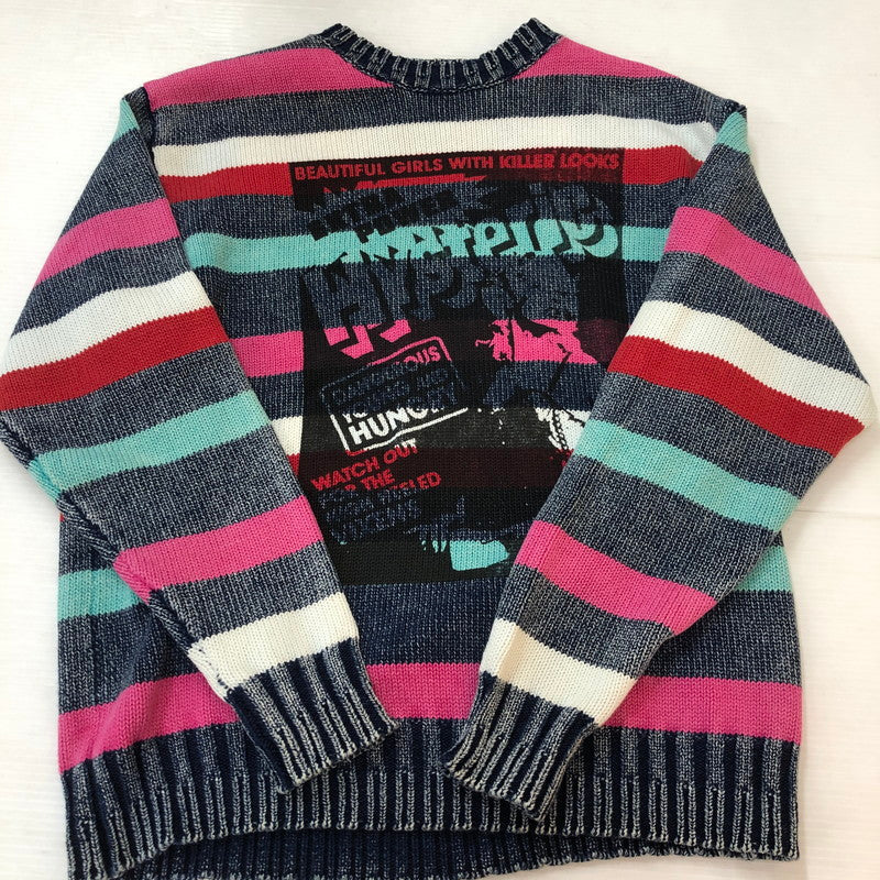【中古品】【メンズ/レディース】 HYSTERIC GLAMOUR ヒステリックグラマー × ORIGINAL BLUES オリジナルブルース 別注 コラボ YOUNG AND HUNGRY KNIT PULLOVER 02183NS01 ヤング アンド ハングリー ニット プルオーバー 長袖 トップス 140-251002-ks-02-tei サイズ：S カラー：マルチカラー 万代Net店