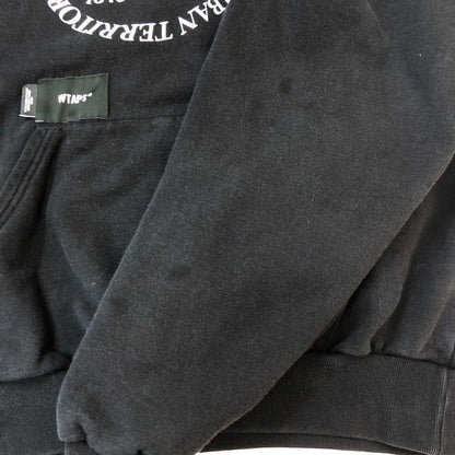 【中古品】【メンズ】 WTAPS ダブルタップス SNEAK INGREDIENTS HOODY スニーク イングリディエント フーディ 長袖 トップス プルオーバー フーディ 142-251007-yo-08-fuz サイズ：02 カラー：ブラック 万代Net店