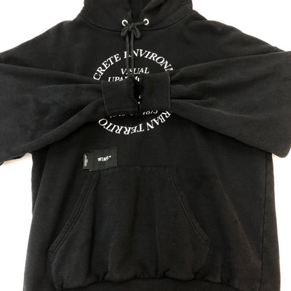 【中古品】【メンズ】 WTAPS ダブルタップス SNEAK INGREDIENTS HOODY スニーク イングリディエント フーディ 長袖 トップス プルオーバー フーディ 142-251007-yo-08-fuz サイズ：02 カラー：ブラック 万代Net店