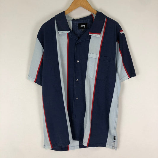 【現状渡し品】【メンズ】 STUSSY ステューシー BIG STRIPE SHIRT 111973 ビック ストライプ シャツ 半袖 トップス 142-251126-ks-15-tei サイズ：L カラー：ネイビー 万代Net店