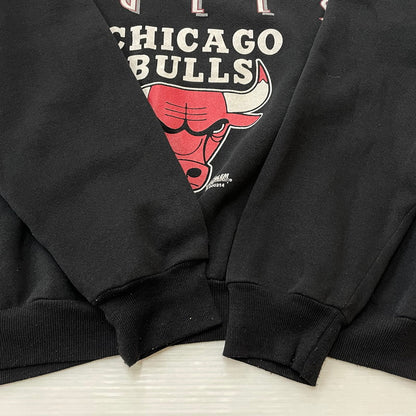 【中古品】【メンズ】 SALEM SPORTSWEAR サレム スポーツウェア CHICAGO BULLS SWEAT シカゴ ブルズ スウェット 長袖 トレーナー 145-251229-yo-04-fuzh サイズ：L カラー：ブラック 万代Net店
