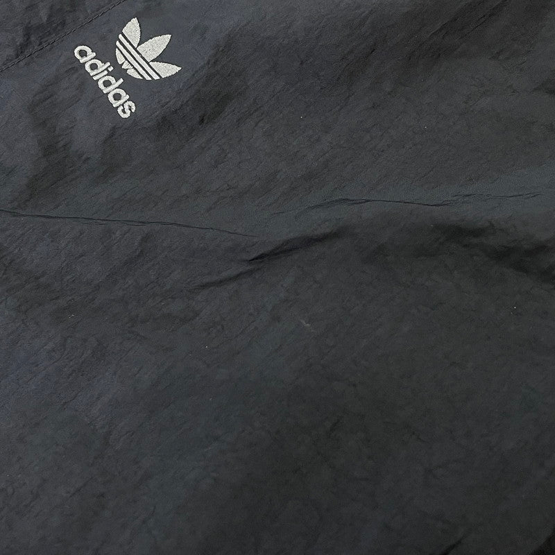 【中古品】【メンズ】 adidas アディダス × FUCKING AWSOME ファッキング オーサム 別注 コラボ ALOXE TRACK PANTS JI9041 トラックパンツ ボトムス 153-251010-yo-09-tei サイズ：4XL カラー：Black/Granite 万代Net店