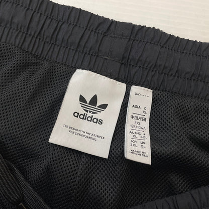 【中古品】【メンズ】 adidas アディダス × FUCKING AWSOME ファッキング オーサム 別注 コラボ ALOXE TRACK PANTS JI9041 トラックパンツ ボトムス 153-251010-yo-09-tei サイズ：4XL カラー：Black/Granite 万代Net店