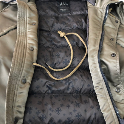 【中古品】【メンズ】 TATRAS タトラス PETRONIO DOWN JACKET MTA17A4319 ペトロニオ ダウンジャケット アウター ミリタリー 141-251109-ks-02-tei サイズ：01 カラー：カーキ 万代Net店