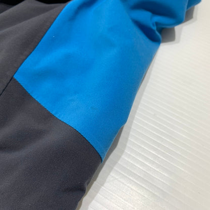 【中古品】【メンズ】 Peak Performance ピークパフォーマンス HELI CHILKAT JACKET G49089009 ヘリ チルカット ジャケット スノーボードジャケット アウター ウィンタースポーツ 120-260906-ko-02-teih サイズ：M カラー：ブルー系 万代Net店