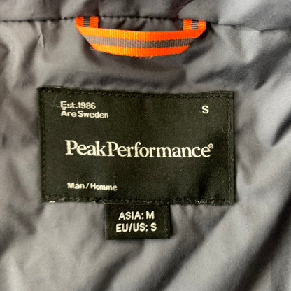 【中古品】【メンズ】 Peak Performance ピークパフォーマンス HELI CHILKAT JACKET G49089009 ヘリ チルカット ジャケット スノーボードジャケット アウター ウィンタースポーツ 120-260906-ko-02-teih サイズ：M カラー：ブルー系 万代Net店
