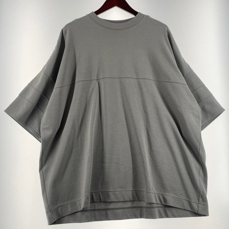 【中古品】【メンズ】 MARKA マーカ FOOTBALL TEE WIDE RECYCLE SUVIN ORGANIC COTTON M23A-12CS03B フットボール Ｔシャツ ワイド リサイクル スビン オーガニック コットン 半袖 トップス 140-260617-sa-05-tei サイズ：不明 カラー：グレー 万代Net店