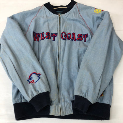 【現状渡し品】【メンズ】 BGCO 90's CALIFORNIA WEST COAST REVERSIBLE JACKET 90年代 カルフォルニア ウエストコート リバーシブル ジャケット ライトアウター スカジャン 145-251118-ks-13-tei サイズ：M カラー：ブルー 万代Net店