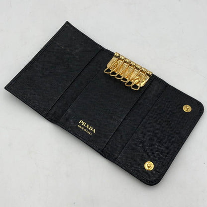 【中古品】【メンズ/レディース】 PRADA プラダ サフィアーノレザー 6連キーケース 1PG222 財布 キーケース 181-251123-yy-09-tei カラー：ブラック 万代Net店