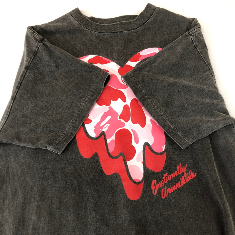 【中古品】【メンズ】 A BATHING APE アベイシングエイプ × EMOTIONALLY UNAVAILABLE エモーショナリー アンアベイラブル 別注 コラボ 25SS ABC CAMO TEE 1L23-110-924 ABC カモ Tシャツ 半袖 トップス ヴィンテージ加工 142-251124-yy-04-tei サイズ：L カラー：ブラック 万代Net店