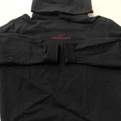 【中古品】【メンズ】 MAISON MARGIELA メゾンマルジェラ REVERSE LOGO SWEAT HOODIE S50GU0167 S25503 リバース ロゴ スウェット フーディ トップス パーカー 141-251122-yy-01-tei サイズ：46 カラー：ブラック 万代Net店