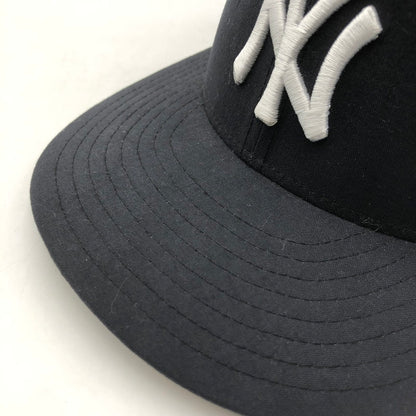 【中古品】【メンズ】 NEW ERA ニューエラ × KITH キス 別注 コラボ MLB New York Yankees 59FIFTY CAP ニューヨークヤンキース フィフティーナインフィフティ キャップ 帽子 185-251119-ks-08-tei サイズ：57.7 カラー：ネイビー 万代Net店