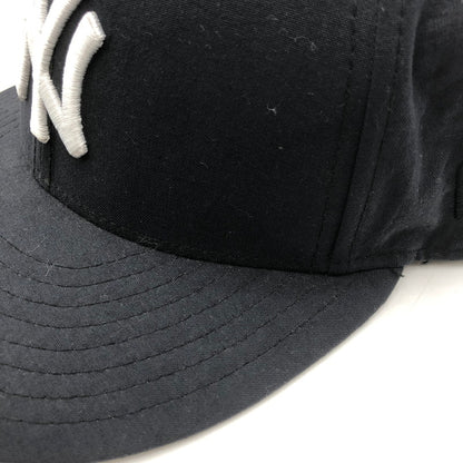 【中古品】【メンズ】 NEW ERA ニューエラ × KITH キス 別注 コラボ MLB New York Yankees 59FIFTY CAP ニューヨークヤンキース フィフティーナインフィフティ キャップ 帽子 185-251119-ks-08-tei サイズ：57.7 カラー：ネイビー 万代Net店