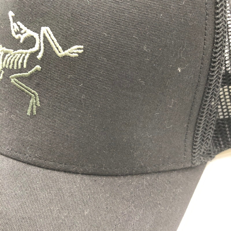 【中古品】【メンズ】 ARC'TERYX アークテリクス BIRD TRUCKER CURVED CAP バード トラッカー カーブド キャップ 帽子 185-251119-ks-10-tei サイズ：F カラー：ブラック 万代Net店