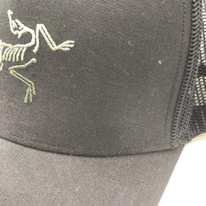 【中古品】【メンズ】 ARC'TERYX アークテリクス BIRD TRUCKER CURVED CAP バード トラッカー カーブド キャップ 帽子 185-251119-ks-10-tei サイズ：F カラー：ブラック 万代Net店