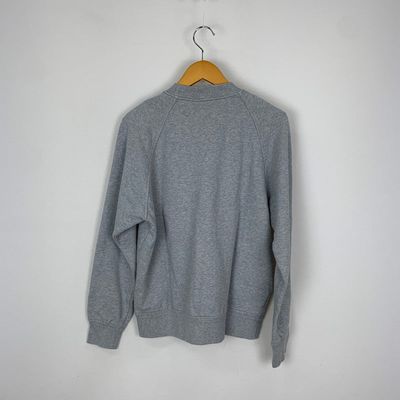 【中古品】【メンズ】 PRADA プラダ 23SS TRIANGLE PLATE CREW NECK SWEAT 134668 S231 ライアングルプレート クルーネック スウェット トップス トレーナー 141-251201-ts-16-tei サイズ：XS カラー：グレー 万代Net店