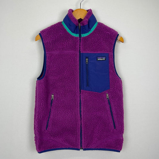 【中古品】【メンズ】 patagonia パタゴニア CLASSIC RETRO-X VEST 23047FA13 クラシック レトロ-X ベスト トップス 144-251204-yy-11-tei サイズ：XS カラー：パープル 万代Net店