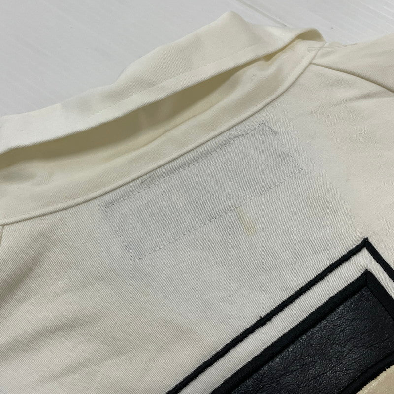 【中古品】【メンズ】 MADTOYZ マッドトイズ × 荒くれKNIGHT 別注 コラボ LOGO PRINT COTTON JACKET ロゴ プリント コットンジャケット ライトアウター "輪蛇" 147-260818-kk-06-hon サイズ：M カラー：ホワイト 万代Net店