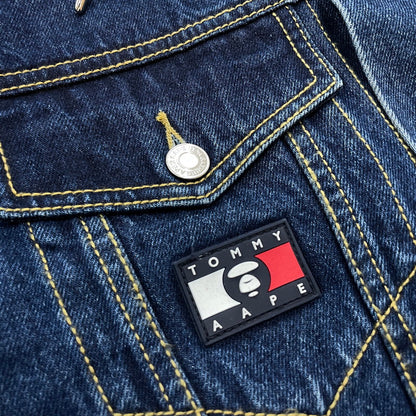 【中古品】【メンズ】 AAPE BY A BATHING APE エーエイプバイアベイシングエイプ × TOMMY JEANS トミージーンズ 別注 コラボ DENIM JACKET デニムジャケット アウター Gジャン 142-251203-ts-04-tei サイズ：S カラー：インディゴ 万代Net店