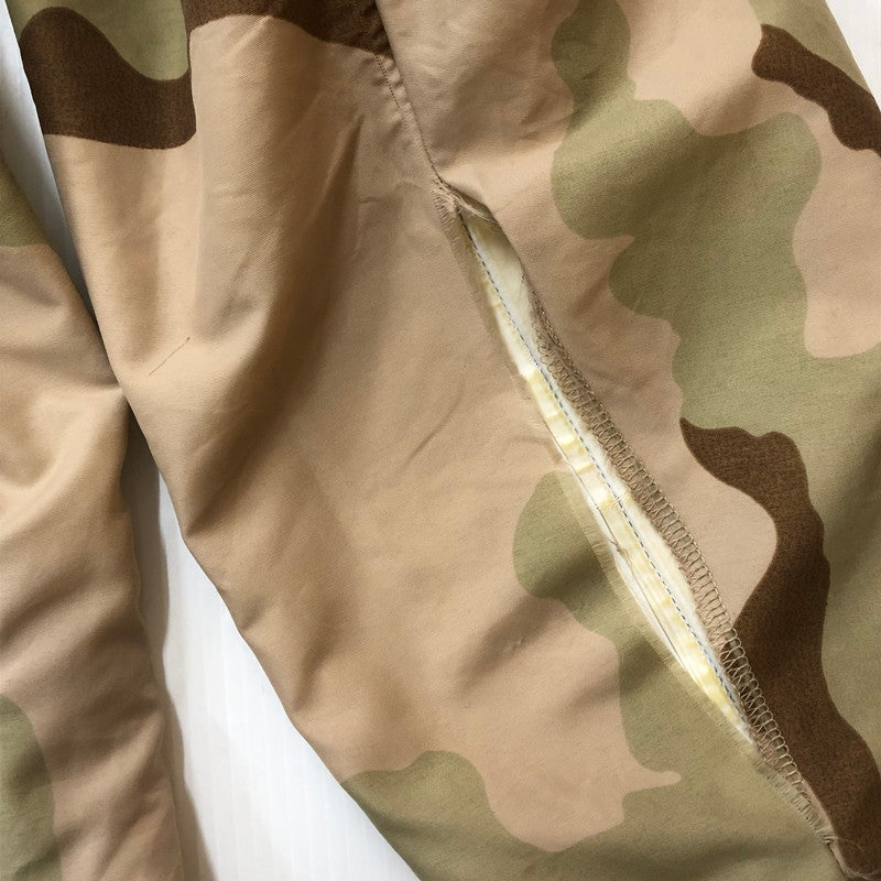 【現状渡し品】【メンズ】 ADVENTURE TECH アドベンチャー テック GORE-TEX DESERT CAMO REVERSIBLE JACKET ゴアテックス デザートカモ リバーシブル ジャケット ライトアウター USA製 145-251204-yy-07-tei サイズ：M カラー：カーキ 万代Net店