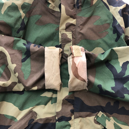 【現状渡し品】【メンズ】 ADVENTURE TECH アドベンチャー テック GORE-TEX DESERT CAMO REVERSIBLE JACKET ゴアテックス デザートカモ リバーシブル ジャケット ライトアウター USA製 145-251204-yy-07-tei サイズ：M カラー：カーキ 万代Net店