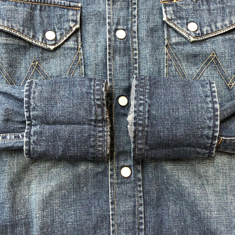 【中古品】【メンズ】 Wrangler ラングラー × TOY'S McCOY トイズマッコイ 別注 コラボ L/S DENIM WESTERN SHIRT ロングスリーブ デニム ウエスタンシャツ 長袖 トップス 145-251204-yy-18-tei サイズ：15-33 カラー：インディゴ 万代Net店