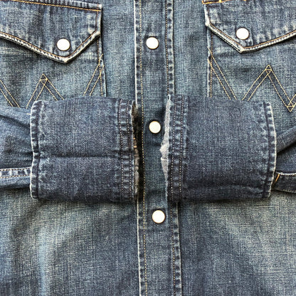 【中古品】【メンズ】 Wrangler ラングラー × TOY'S McCOY トイズマッコイ 別注 コラボ L/S DENIM WESTERN SHIRT ロングスリーブ デニム ウエスタンシャツ 長袖 トップス 145-251204-yy-18-tei サイズ：15-33 カラー：インディゴ 万代Net店