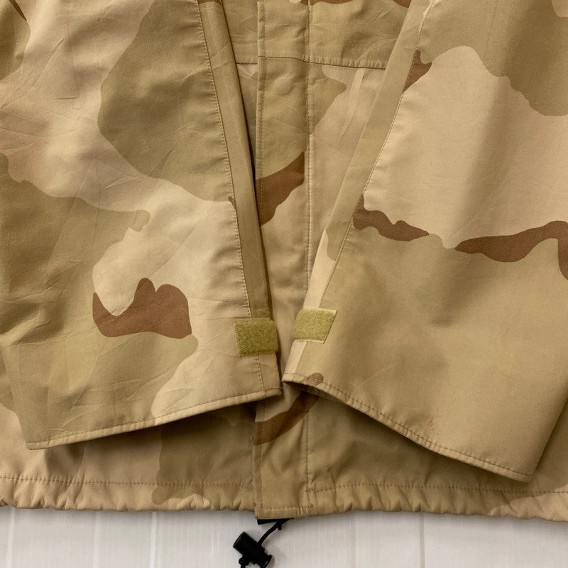 【現状渡し品】【メンズ】 ADVENTURE TECH アドベンチャーテック GORE-TEX DESERT CAMO ECWCS PARKA ゴアテックス デザートカモ エクワックスパーカー アウター 145-251208-yy-20-tei サイズ：XL カラー：ベージュ 万代Net店