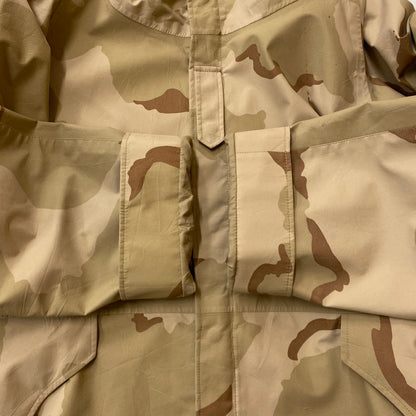【現状渡し品】【メンズ】 ADVENTURE TECH アドベンチャーテック GORE-TEX DESERT CAMO ECWCS PARKA ゴアテックス デザートカモ エクワックスパーカー アウター 145-251208-yy-20-tei サイズ：XL カラー：ベージュ 万代Net店