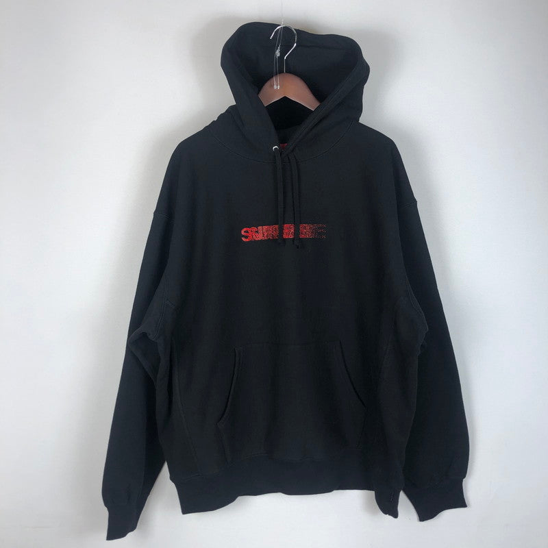 【中古美品】【メンズ】 Supreme シュプリーム 25AW SWAROVSKI MOTIONLOGO HOODED SWEATSHIRT スワロフスキー モーションロゴ フーデッド スウェットシャツ トップス プルオーバーパーカー 149-260128-ks-08-tei サイズ：XL カラー：BLACK 万代Net店