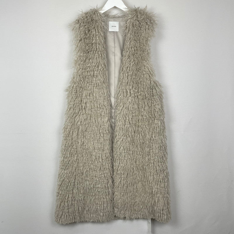 【中古美品】【レディース】 Spick and Span スピックアンドスパン SPICK AND SPAN 24AW FAKE FUR GILET フェイク ファー ジレ ライトアウター 168-251211-yo-33-tei サイズ：F カラー：グレー 万代Net店