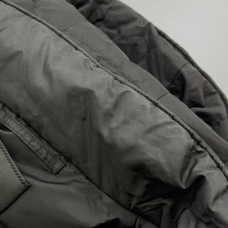【中古品】【メンズ】 PRADA プラダ RE NYLON 三角ロゴ トライアングルプレート パファージャケット SGN955 S191 1WQ9 2022 メンズ ダウンジャケット 141-251214-ts-05-tei サイズ：48 カラー：ブラック 万代Net店
