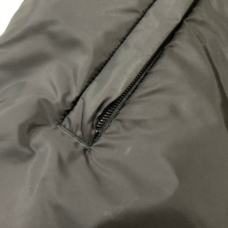 【中古品】【メンズ】 PRADA プラダ RE NYLON 三角ロゴ トライアングルプレート パファージャケット SGN955 S191 1WQ9 2022 メンズ ダウンジャケット 141-251214-ts-05-tei サイズ：48 カラー：ブラック 万代Net店