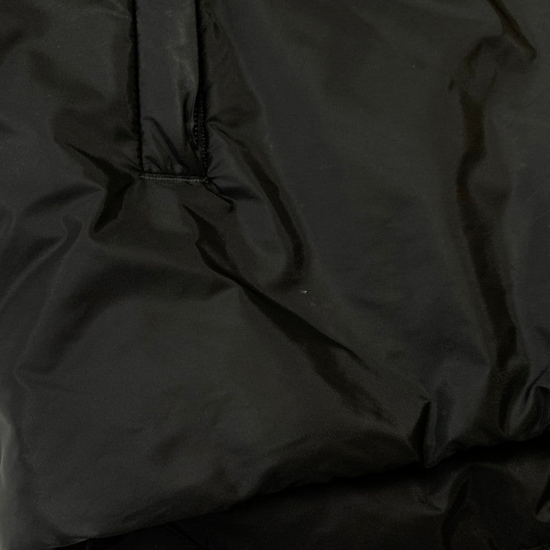 【中古品】【メンズ】 PRADA プラダ RE NYLON 三角ロゴ トライアングルプレート パファージャケット SGN955 S191 1WQ9 2022 メンズ ダウンジャケット 141-251214-ts-05-tei サイズ：48 カラー：ブラック 万代Net店