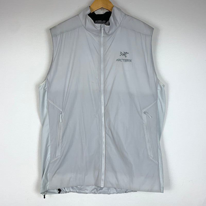 【中古品】【メンズ】 ARC'TERYX アークテリクス ATOM SL VEST X000004849-140757-11 アトム ベスト ライトアウター ナイロンベスト 144-251214-ts-03-tei サイズ：XL カラー：グレー 万代Net店