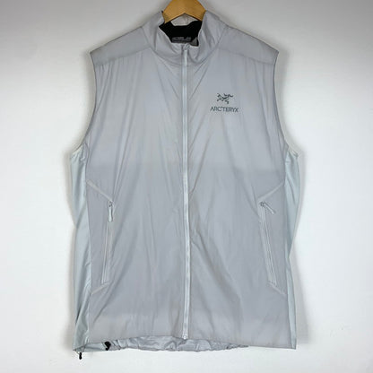 【中古品】【メンズ】 ARC'TERYX アークテリクス ATOM SL VEST X000004849-140757-11 アトム ベスト ライトアウター ナイロンベスト 144-251214-ts-03-tei サイズ：XL カラー：グレー 万代Net店