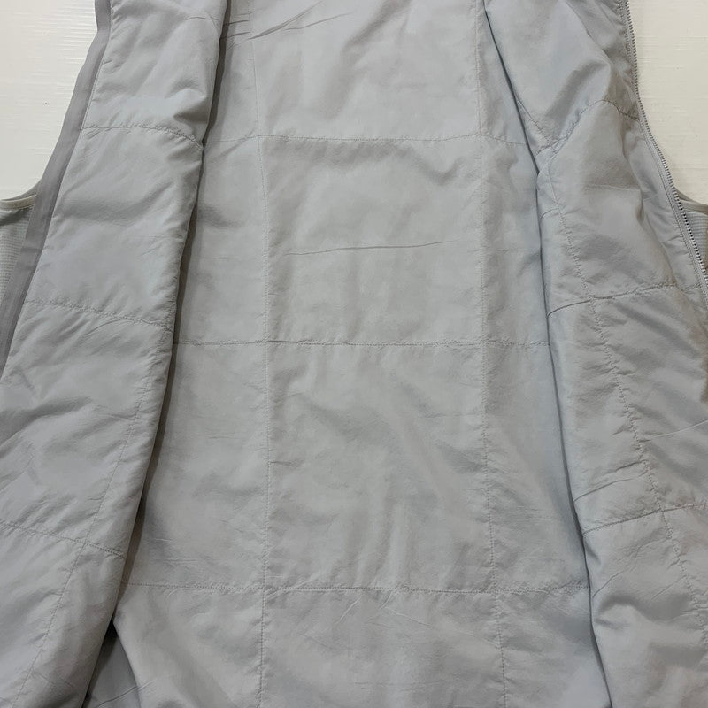 【中古品】【メンズ】 ARC'TERYX アークテリクス ATOM SL VEST X000004849-140757-11 アトム ベスト ライトアウター ナイロンベスト 144-251214-ts-03-tei サイズ：XL カラー：グレー 万代Net店
