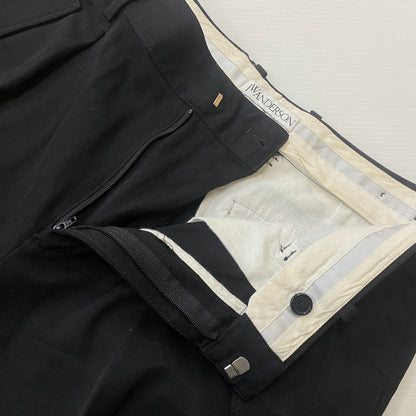 【中古品】【メンズ】 J.W.Anderson. ジェイダブリューアンダーソン DOUBLE HEMMED CARGO PANTS TR0060PG0011575 ダブル ヘム カーゴパンツ ボトムス 152-251220-yo-08-fuz サイズ：38 カラー：ブラック 万代Net店
