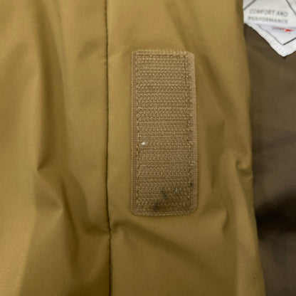 【現状渡し品】【メンズ】 DAIWA PIER39 ダイワ ピアサーティナイン GORE-TEX INFINIUM EXPEDITION DOWN JACKET BW-1502W ゴアテックス インフィニウム エクスペディション ダウンジャケット アウター 144-251224-yy-05-tei サイズ：L カラー：ベージュ 万代Net店