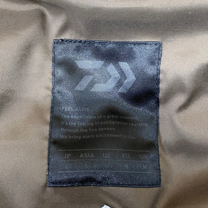 【現状渡し品】【メンズ】 DAIWA PIER39 ダイワ ピアサーティナイン GORE-TEX INFINIUM EXPEDITION DOWN JACKET BW-1502W ゴアテックス インフィニウム エクスペディション ダウンジャケット アウター 144-251224-yy-05-tei サイズ：L カラー：ベージュ 万代Net店